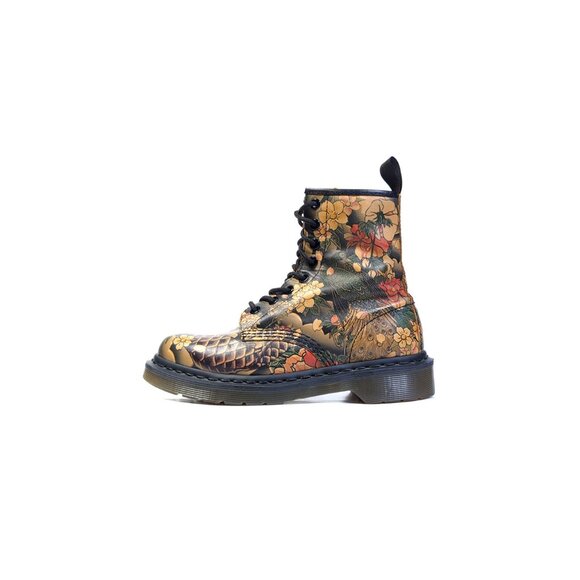 DR. MARTENS X EVISU WAGARA TATTOO SLEEVE KOI FISH Boots Womens Size 6 - Picture 13 of 14